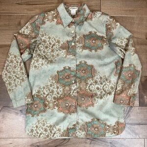 Travel Smith Women’s Size Medium Button Up Blouse Shirt Sage Green Paisley Like
